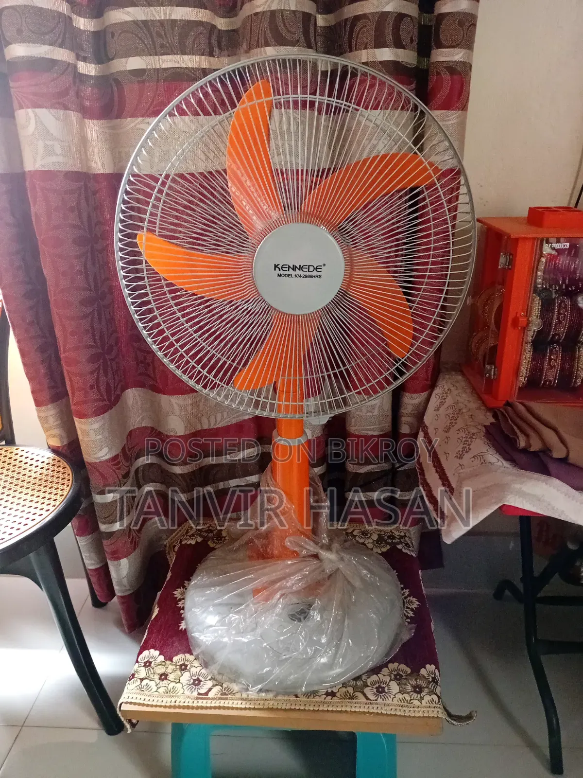 ডিফেন্ডার রিচার্জেবল ফ্যান ২৯৮৬এইচআরএস রিমোট কন্ট্রোল সহ