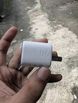 আঙ্কার জোলো ২০ডব্লিউ আইকিউ এডাপ্টার অরিজিনাল আঙ্কার লাইটনিং কেবলের সাথে