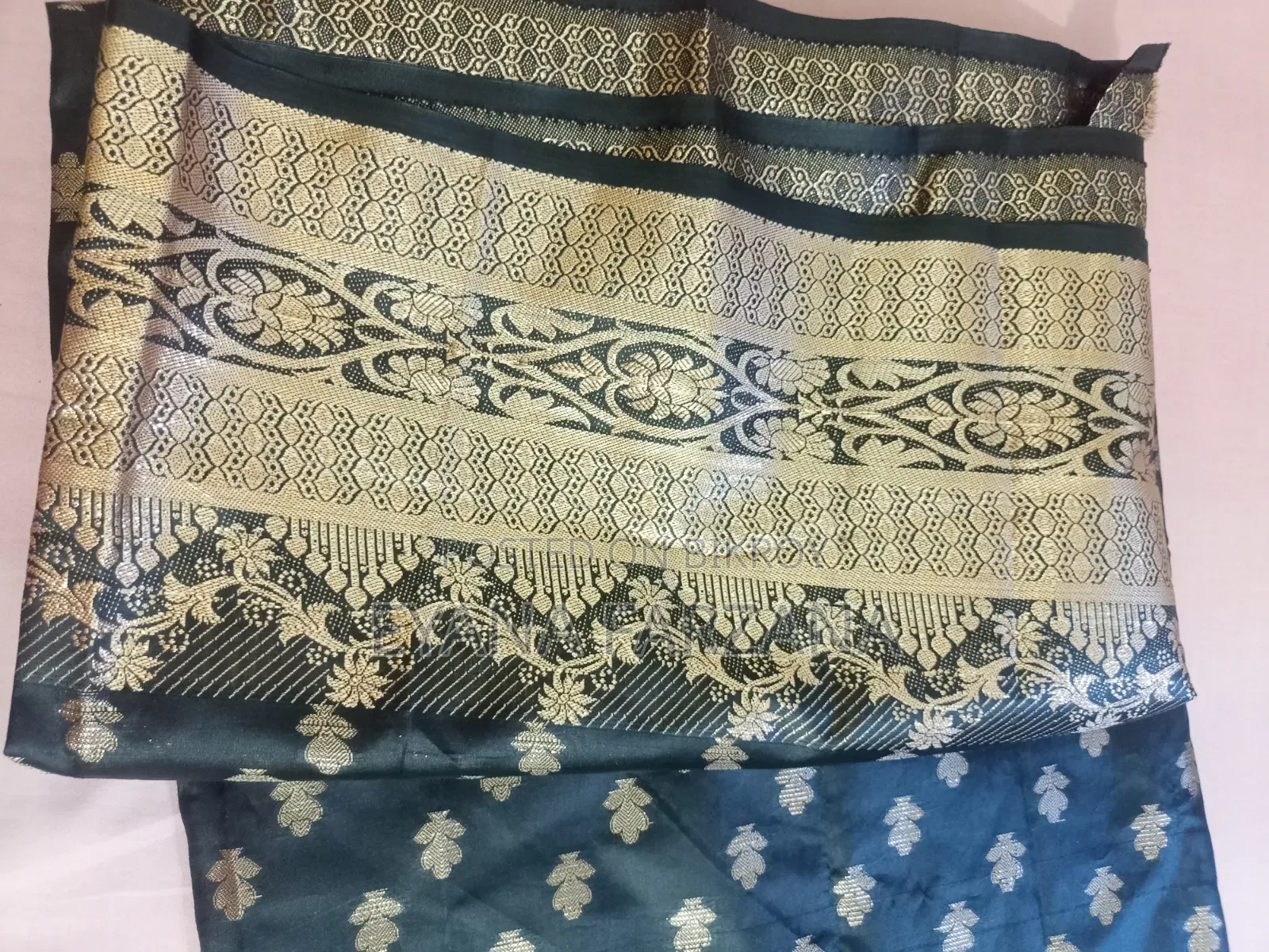 Three beautiful sarees will be sold together, three pieces of sarees will be sold in an offer