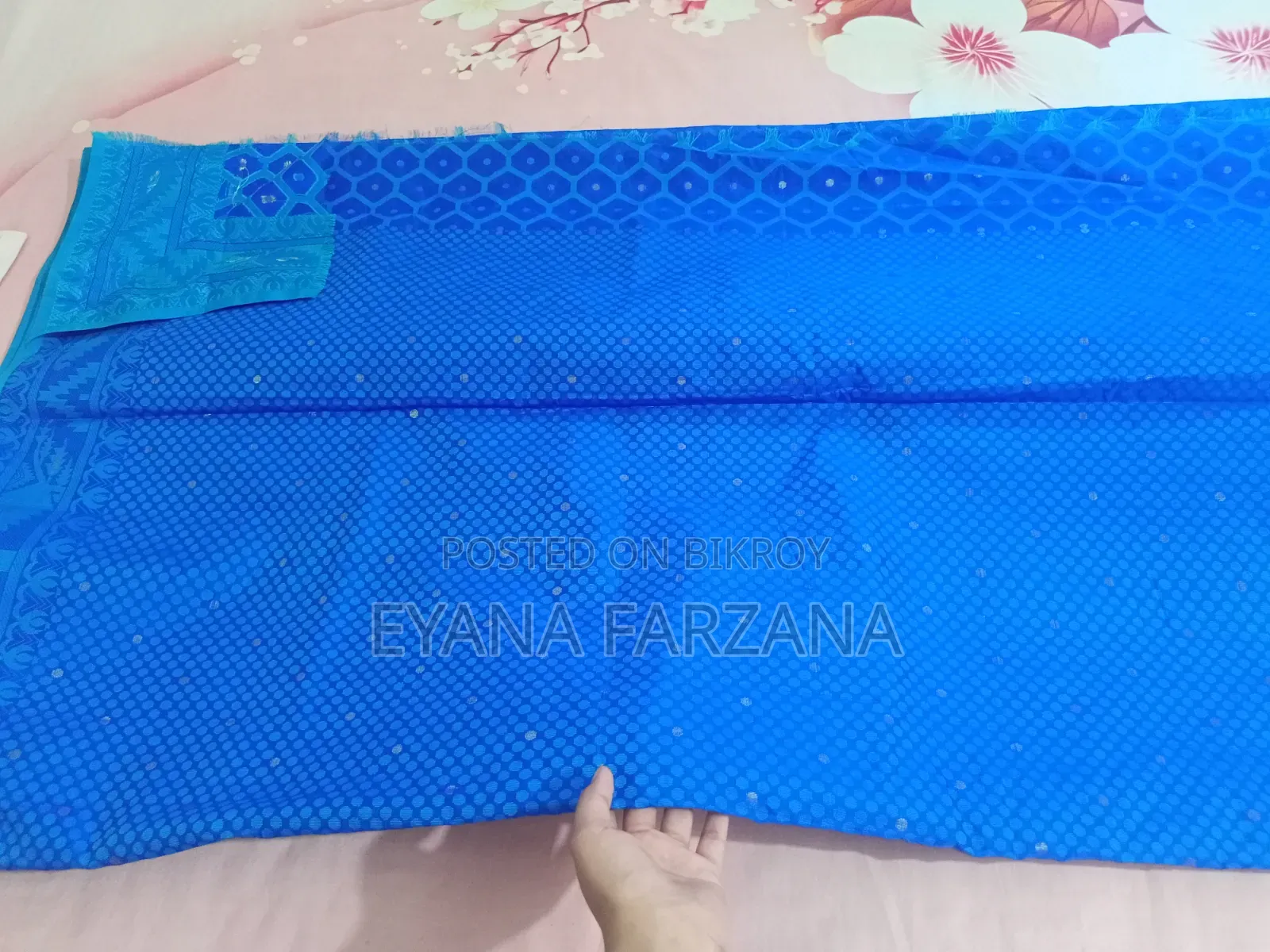 Three beautiful sarees will be sold together, three pieces of sarees will be sold in an offer