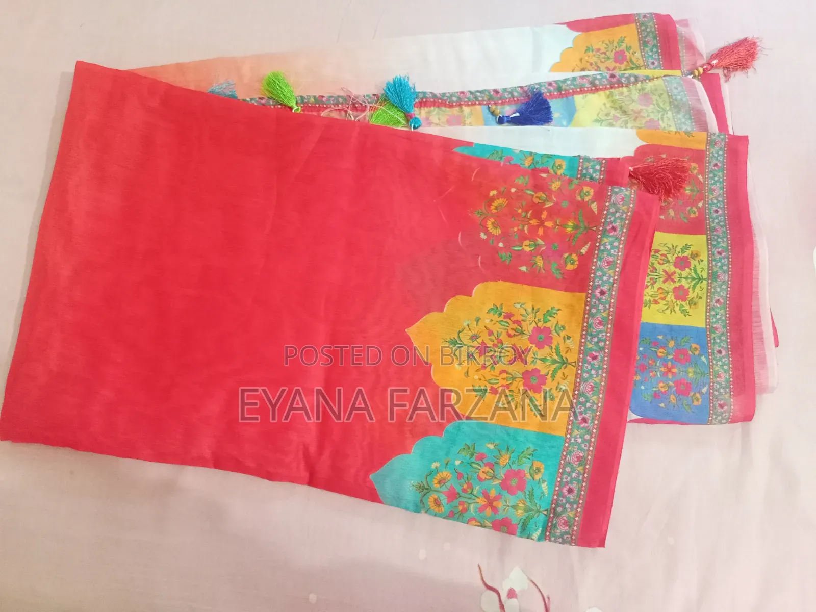 Three beautiful sarees will be sold together, three pieces of sarees will be sold in an offer