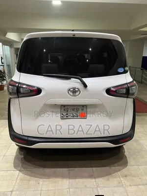 Toyota Sienta 1.5 Front Wheel Drive 2015 Pearl