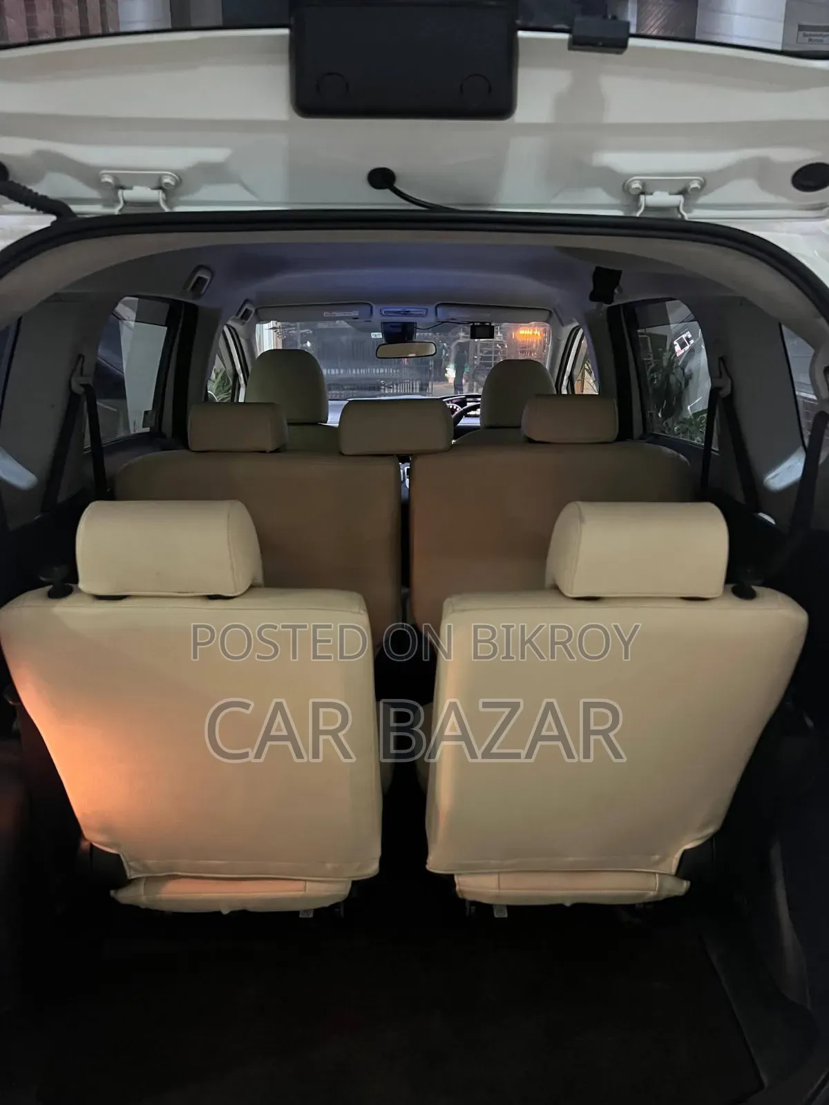 Toyota Sienta 1.5 Front Wheel Drive 2015 Pearl