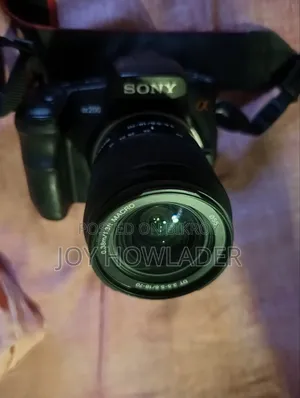 A 200 Sony DSLR