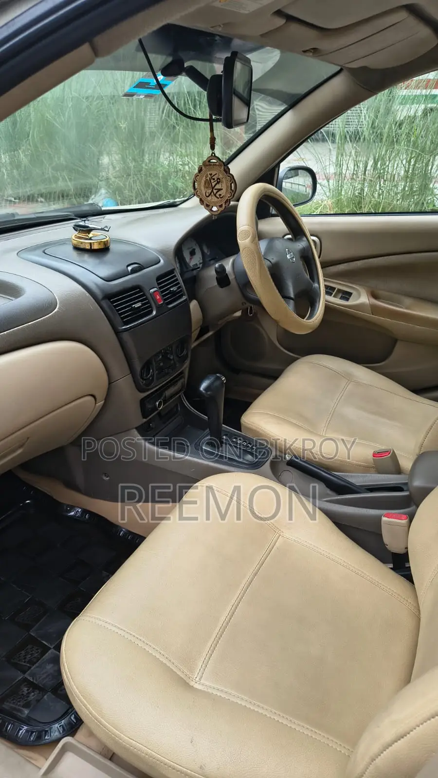 Nissan Sunny 2008 Beige