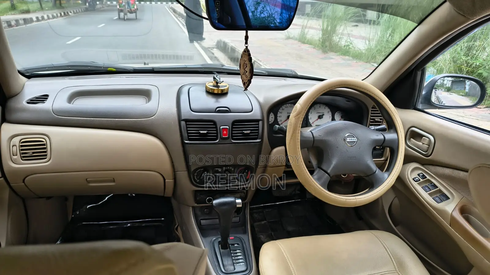 Nissan Sunny 2008 Beige