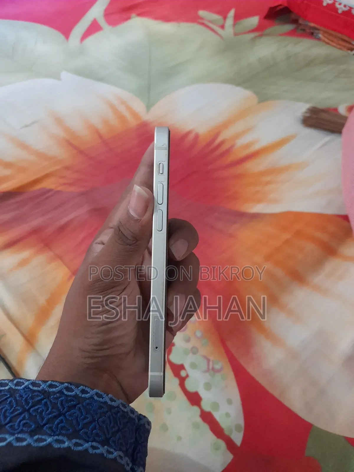 অ্যাপল আইফোন ১২ ১২৮ জিবি হোয়াইট