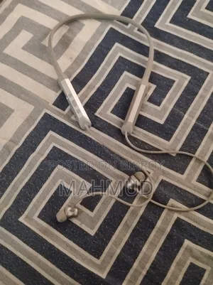 Neckband Latest