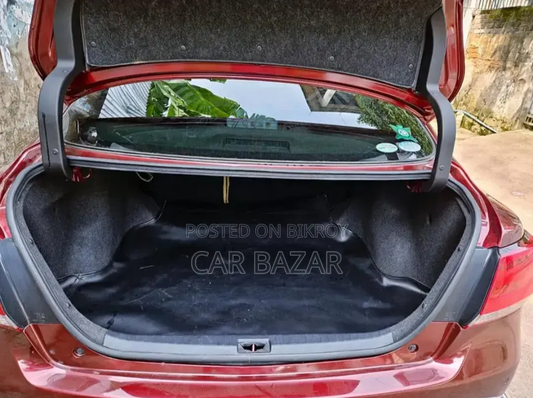 Toyota Premio 1.5 FWD 2019 Maroon
