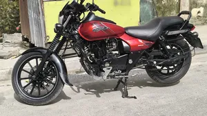 Bajaj Avenger 160 Street 2021 Red