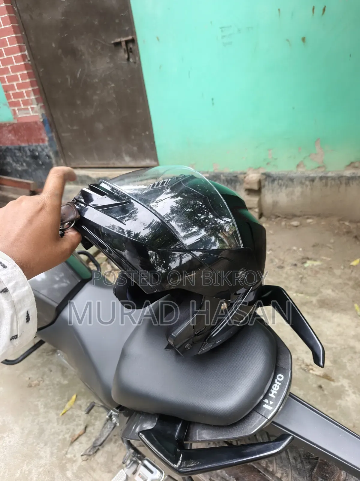 হেলমেট বিক্রয়