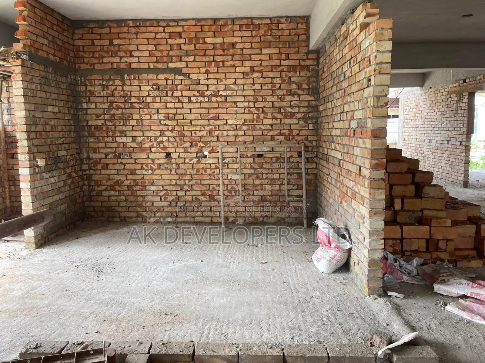4 Bedroom Apartment in Green House, Jalshiri Abason for sale