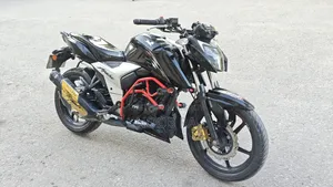 টিভিএস আপাচে আরটিআর ১৬০ ৪ভি ২০২২ কালো