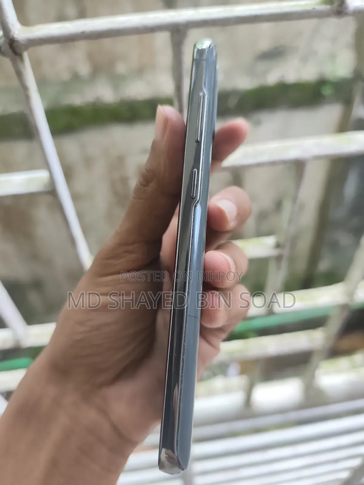 স্যামসাং গ্যালাক্সি এস২০ ১২৮ জিবি