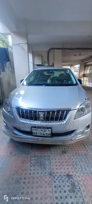 Toyota Premio 2014 Silver