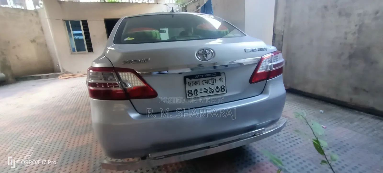 টয়োটা প্রমিও ২০১৪ সিলভার