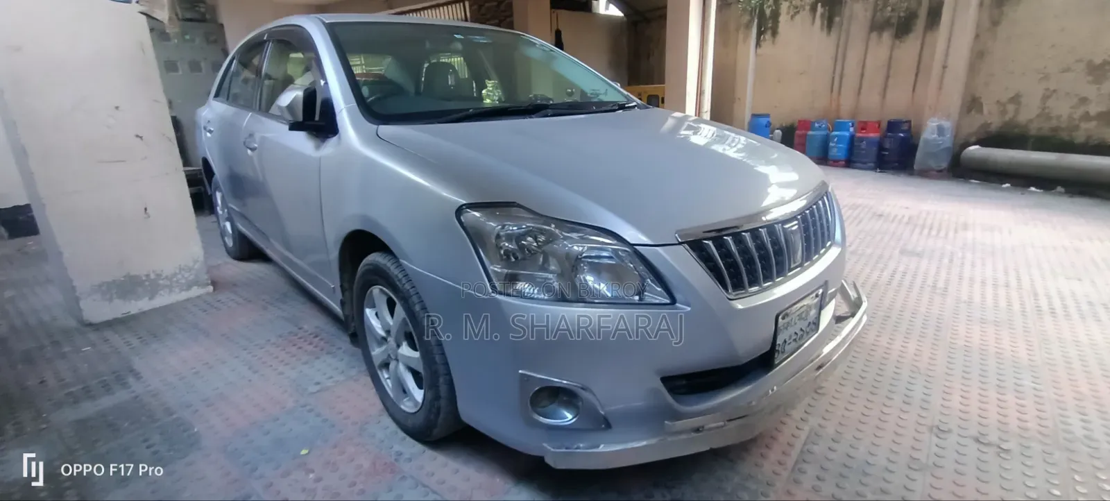টয়োটা প্রমিও ২০১৪ সিলভার