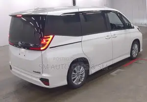 Toyota Noah 2023 Pearl