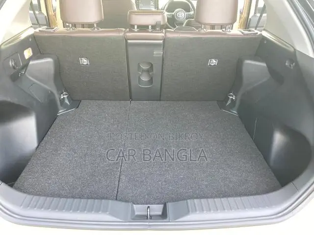 Toyota Yaris Cross 2021 Beige