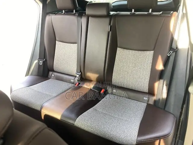 Toyota Yaris Cross 2021 Beige