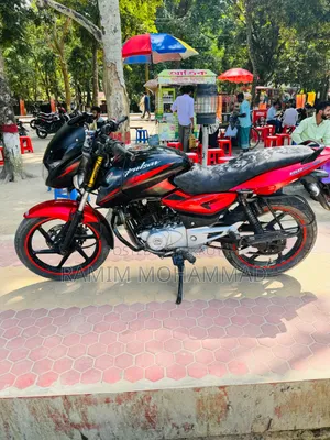 বাজাজ পালসার ১৫০ ২০১৭