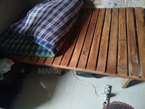 খাট একদম ভালো