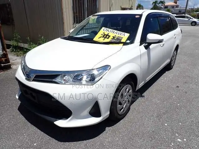 Toyota Corolla Fielder 2021 White