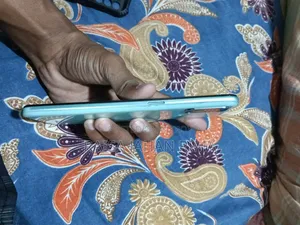 অপ্পো এ৫৩ ১২৮ জিবি পার্পল