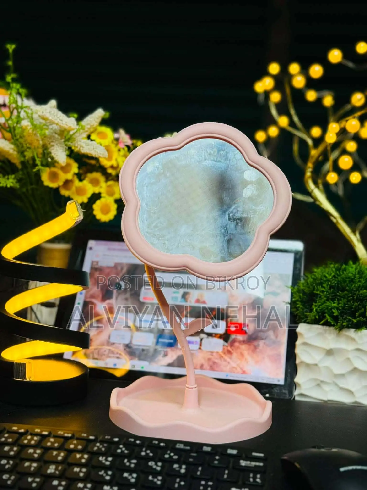 Flower Shaped Mirror for Student in Very Low Prize