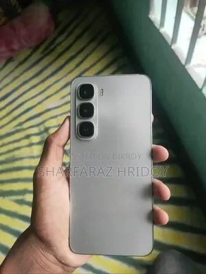 Infinix Hot 60i 128 GB Silver