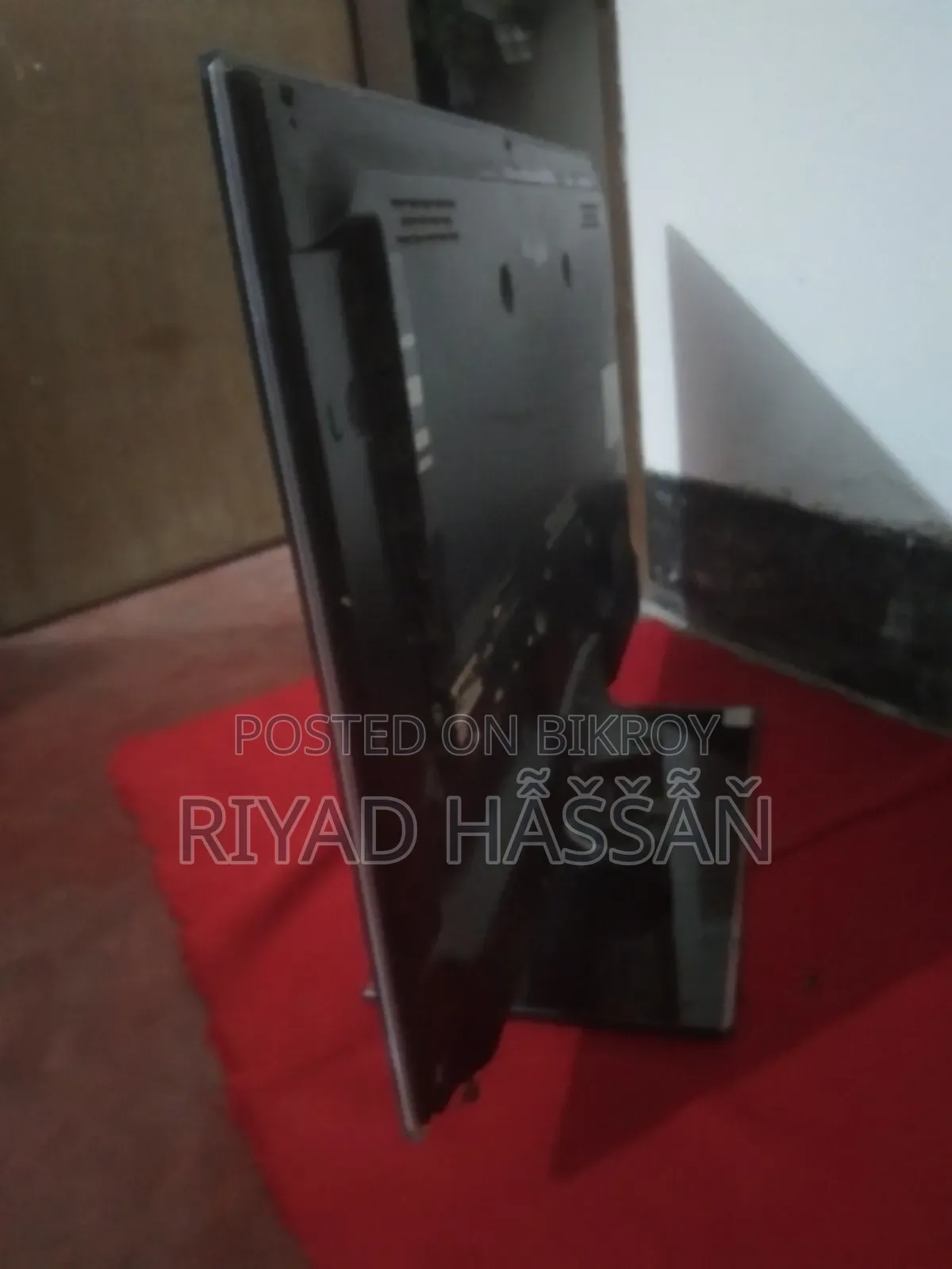 Samsung 32-inch LED TV Model: UA32D5000