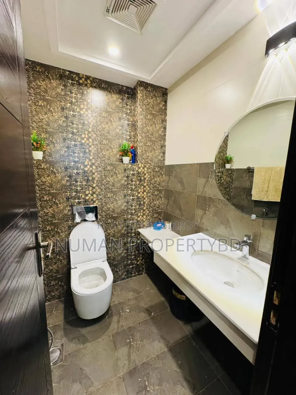 Furnished 4bdrm Apartment in Gulshan for rent