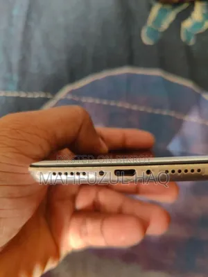Lava 4 GB Gold