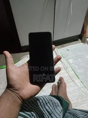 মোবাইল ফোন ১২৮ জিবি কালো