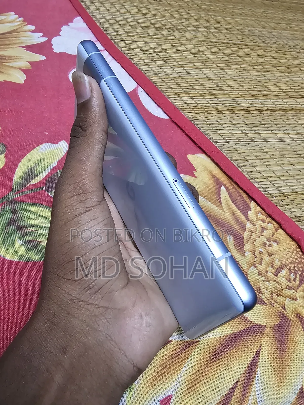 New EL 128 GB White