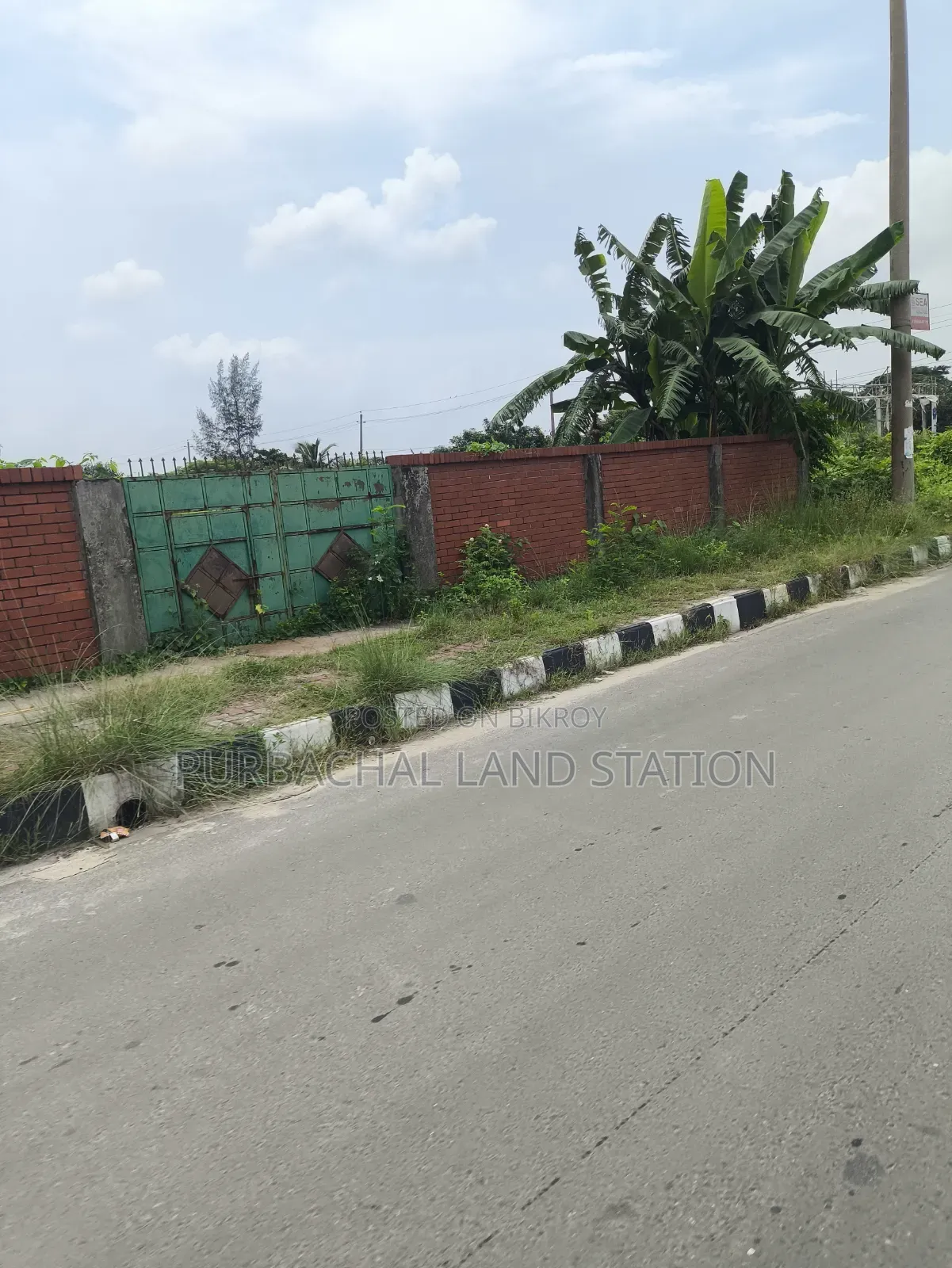 Near 300 Fit Road South Face 5 Katha Plot Sale in Sector:9, Purbachal