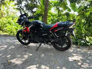 টিভিএস অ্যাপাচি আরটিআর ১৬০ টুভি ২০২২ ব্ল্যাক