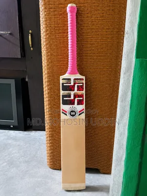 টেপ টেনিস ক্রিকেট ব্যাট