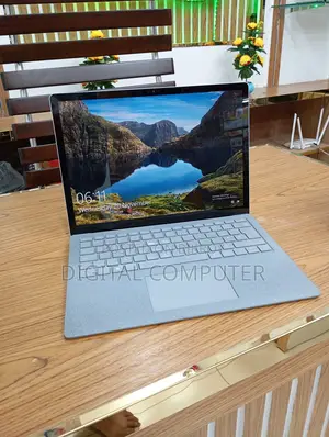 Laptop Microsoft Surface Laptop 2 8GB Intel Core I5 SSD 256GB