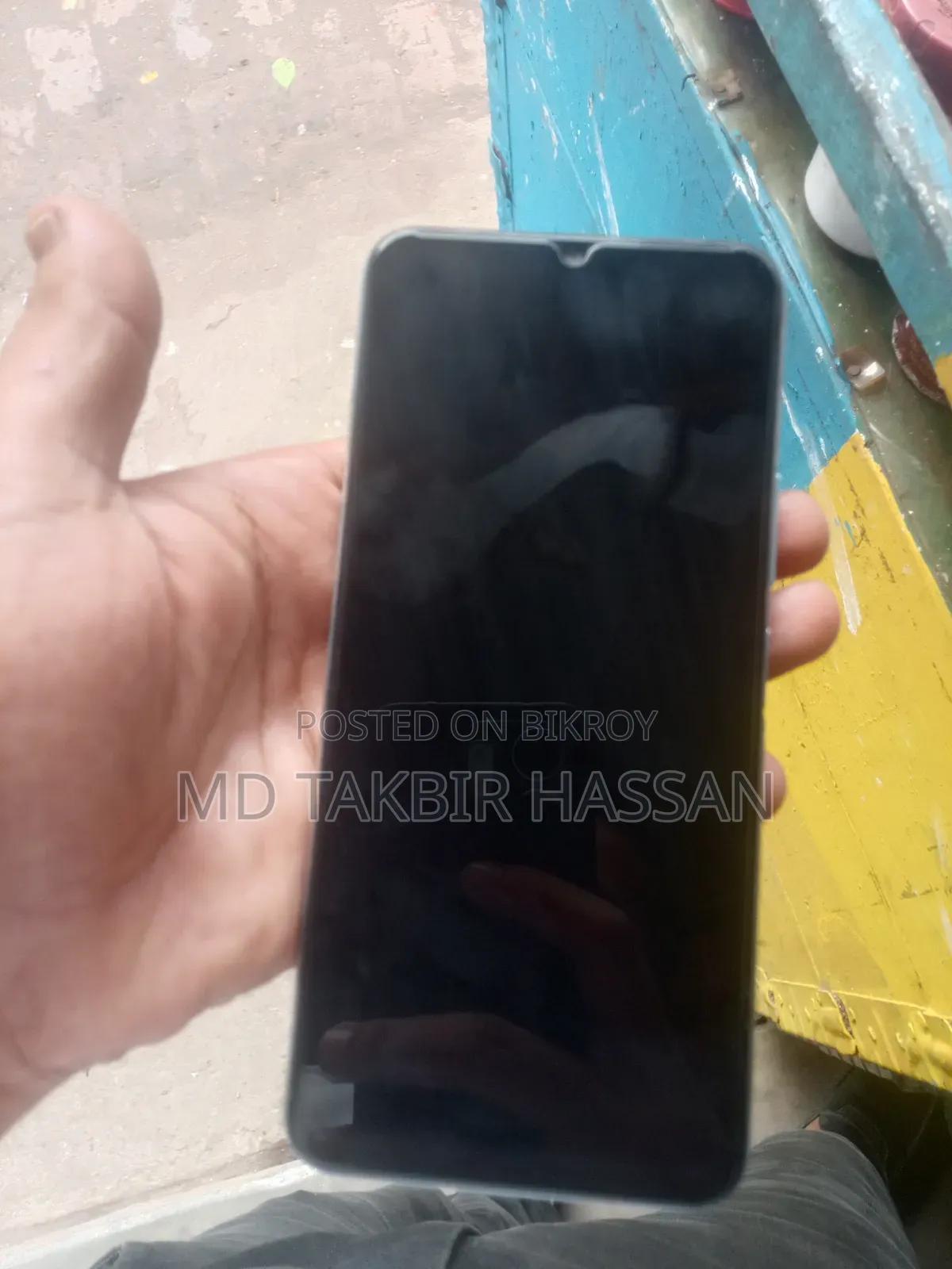 ভীভো ওয়াই ১২ ৩২ জিবি ইয়েলো