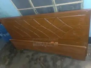 ৬' × ৭' ফুট একটি খাট বিক্রয় হবে
