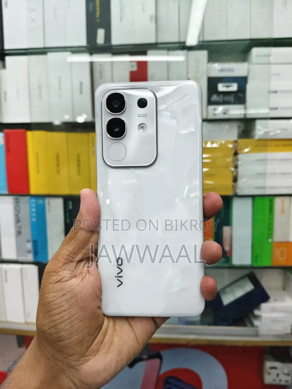 ভিভো ওয়াই২৯ ৪জি ১২৮ জিবি হোয়াইট