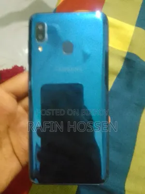 Samsung Galaxy A20 32 GB Blue