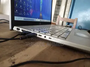 Laptop HP Pavilion 15 4GB Intel Core i5 HDD 1T