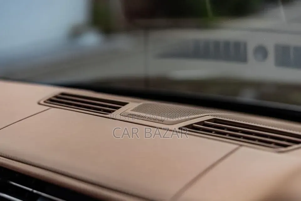 New Land Rover Range Rover Vogue 2025 Black