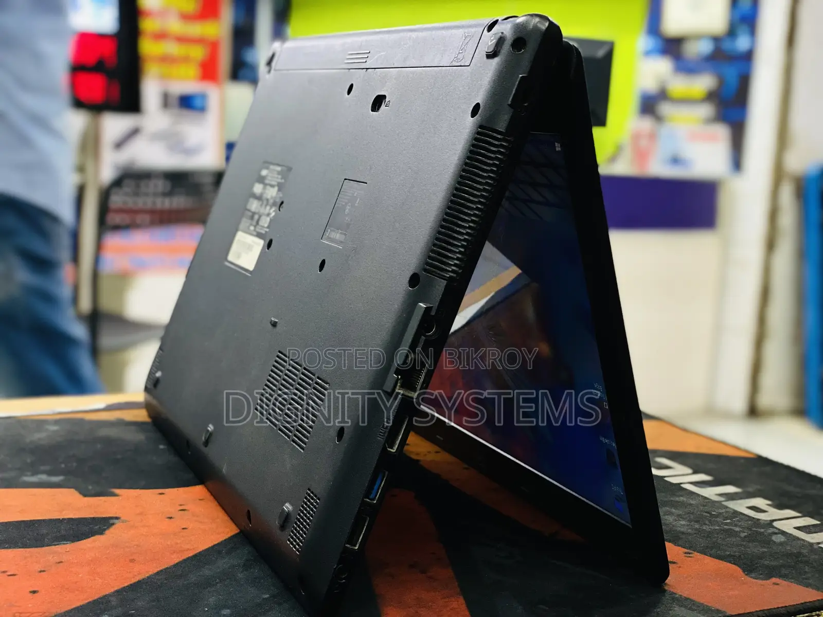 Laptop Acer Aspire ES1 8GB Intel Pentium SSD 128GB