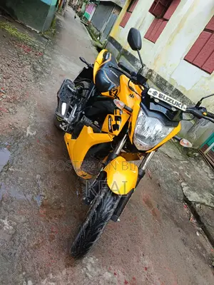 Suzuki Gixxer 2025 Yellow