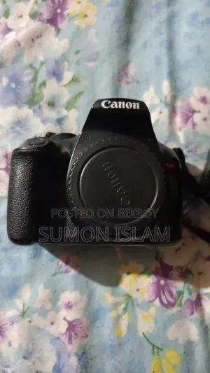DSLR Camera