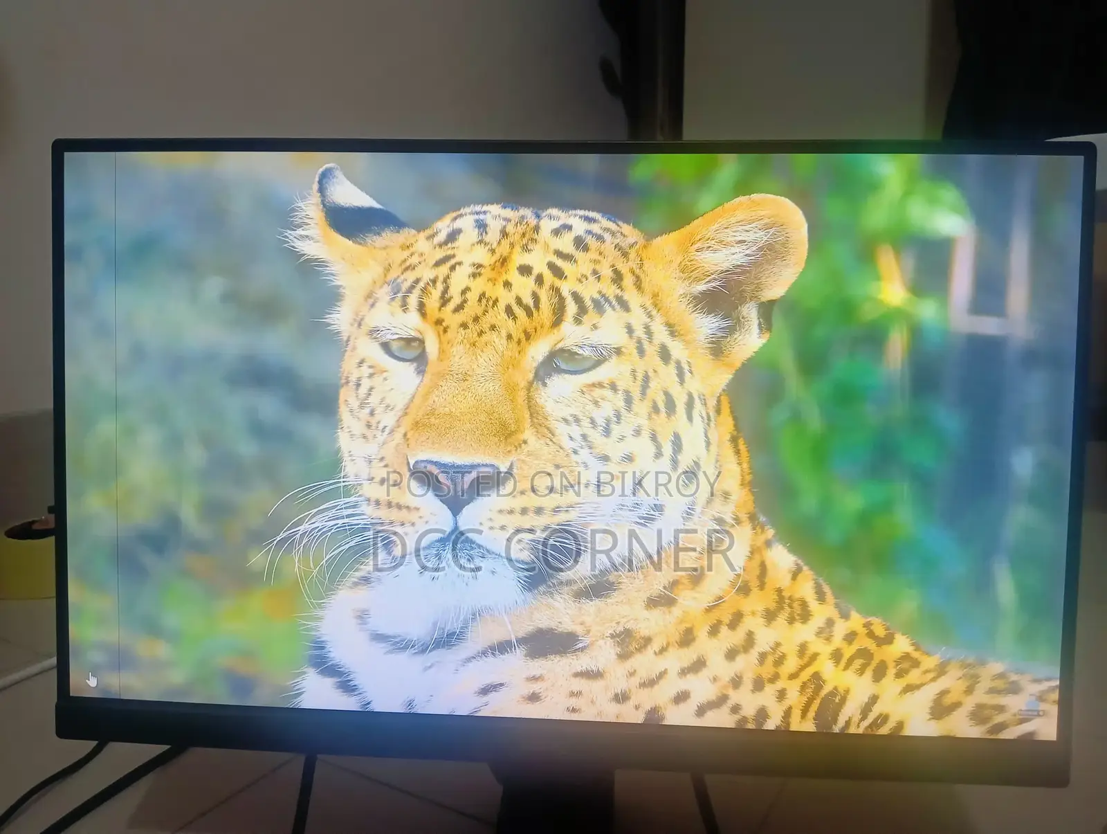 বেনকিউ আই কেয়ার ২২ ইঞ্চি মনিটর নতুন
