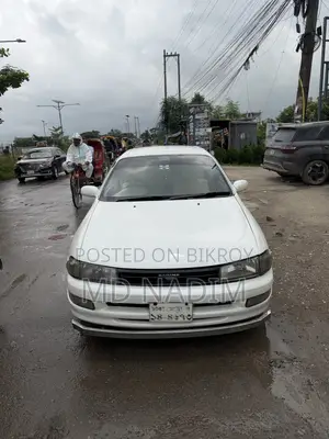 Toyota Carina 1995 Pearl